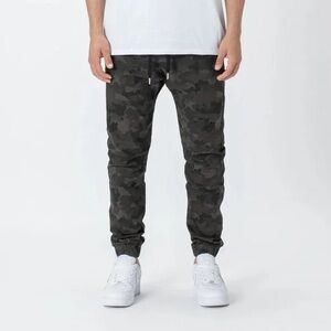 Men's Zanerobe Sure Shot Camouflage Jogger Pants size 36